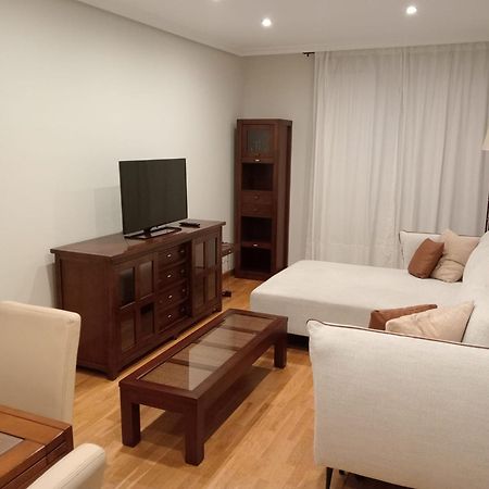 Avello Oviedo Con Parking Apartment Luaran gambar