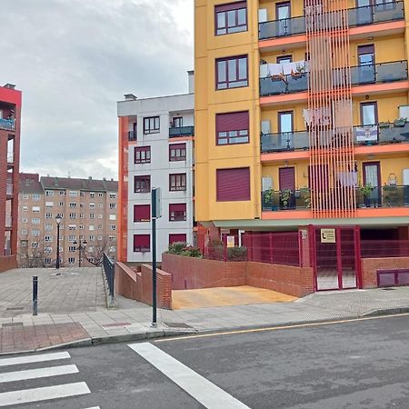 Avello Oviedo Con Parking Apartment Luaran gambar