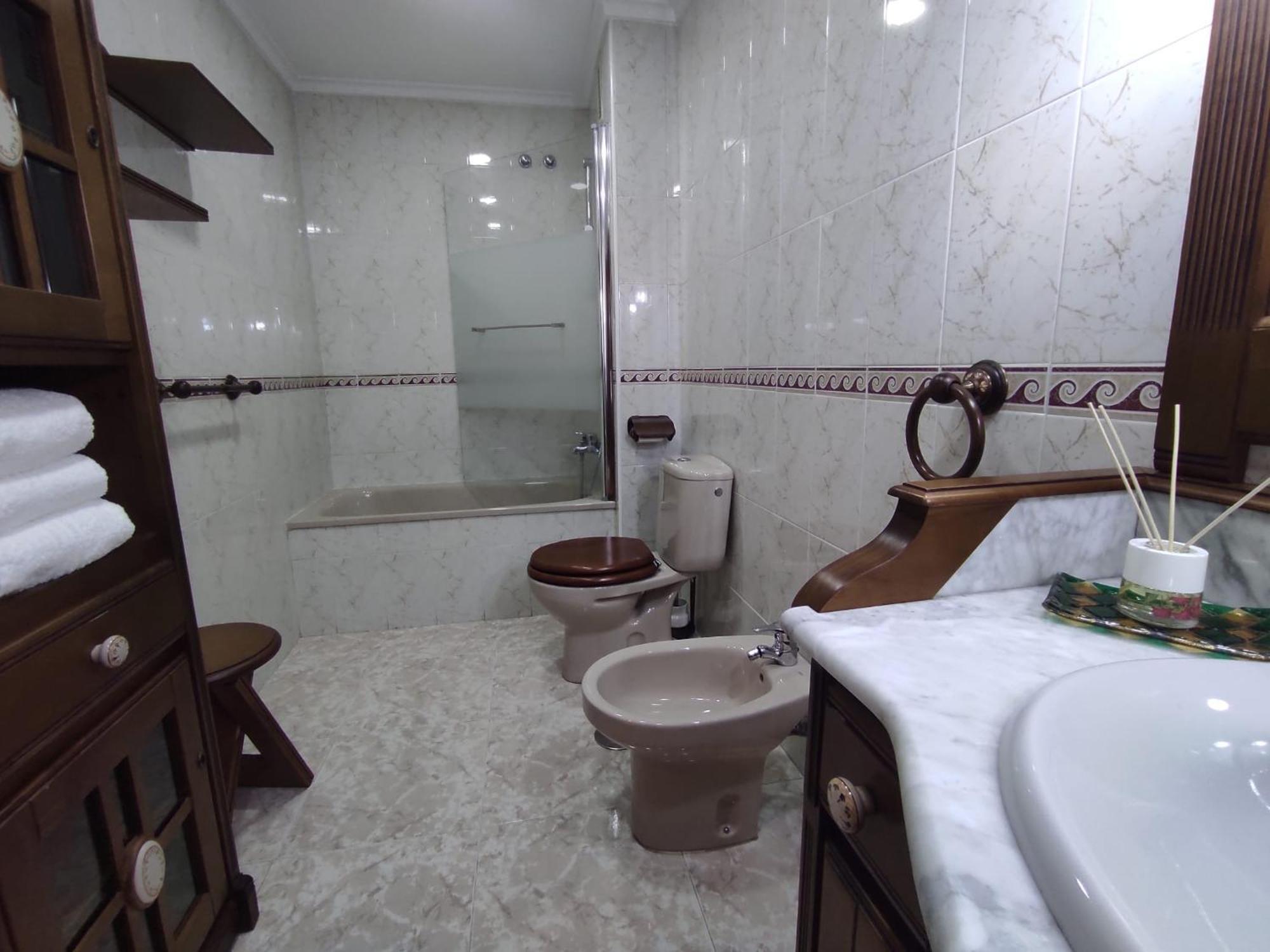 Avello Oviedo Con Parking Apartment Luaran gambar