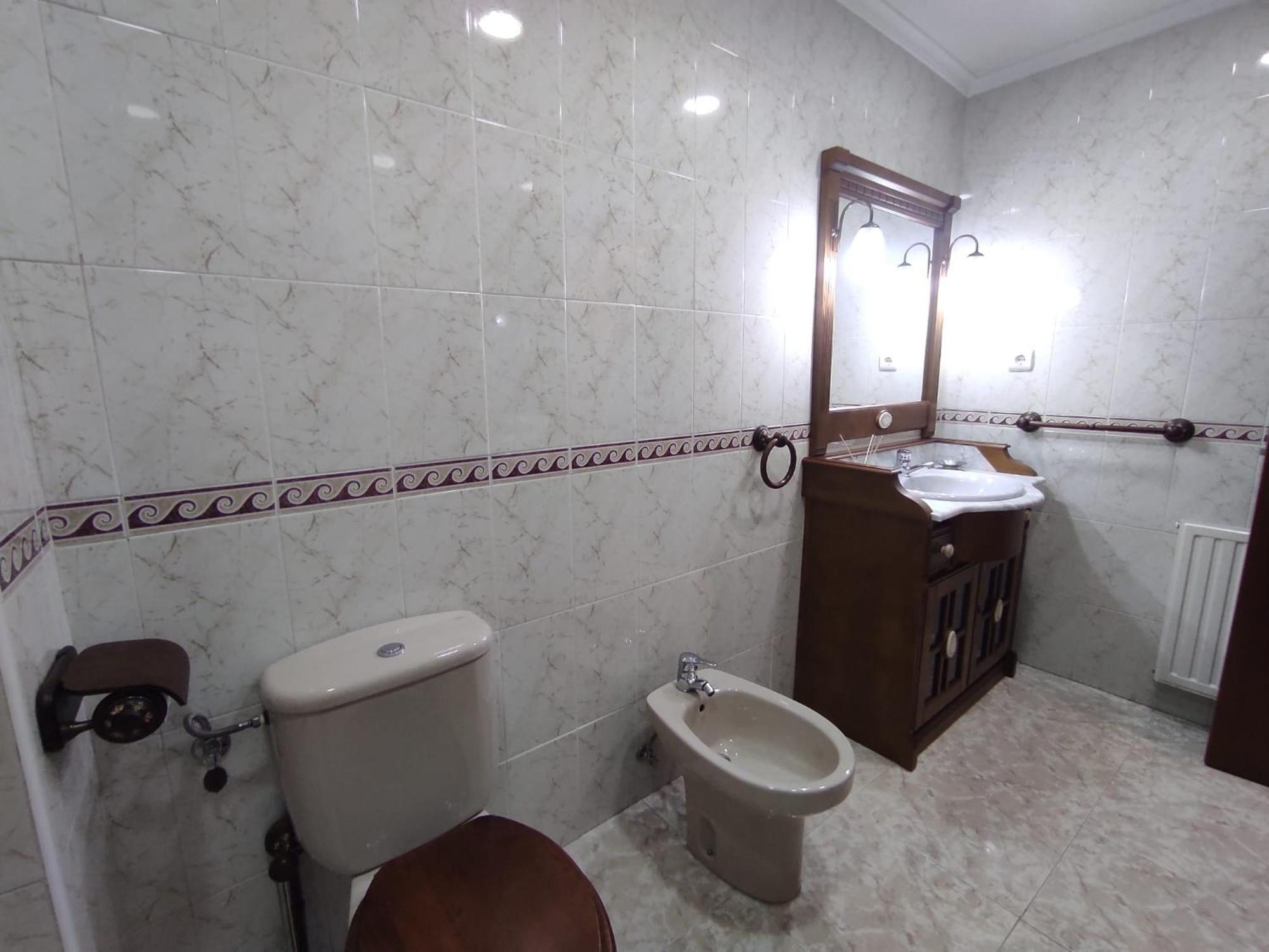 Avello Oviedo Con Parking Apartment Luaran gambar