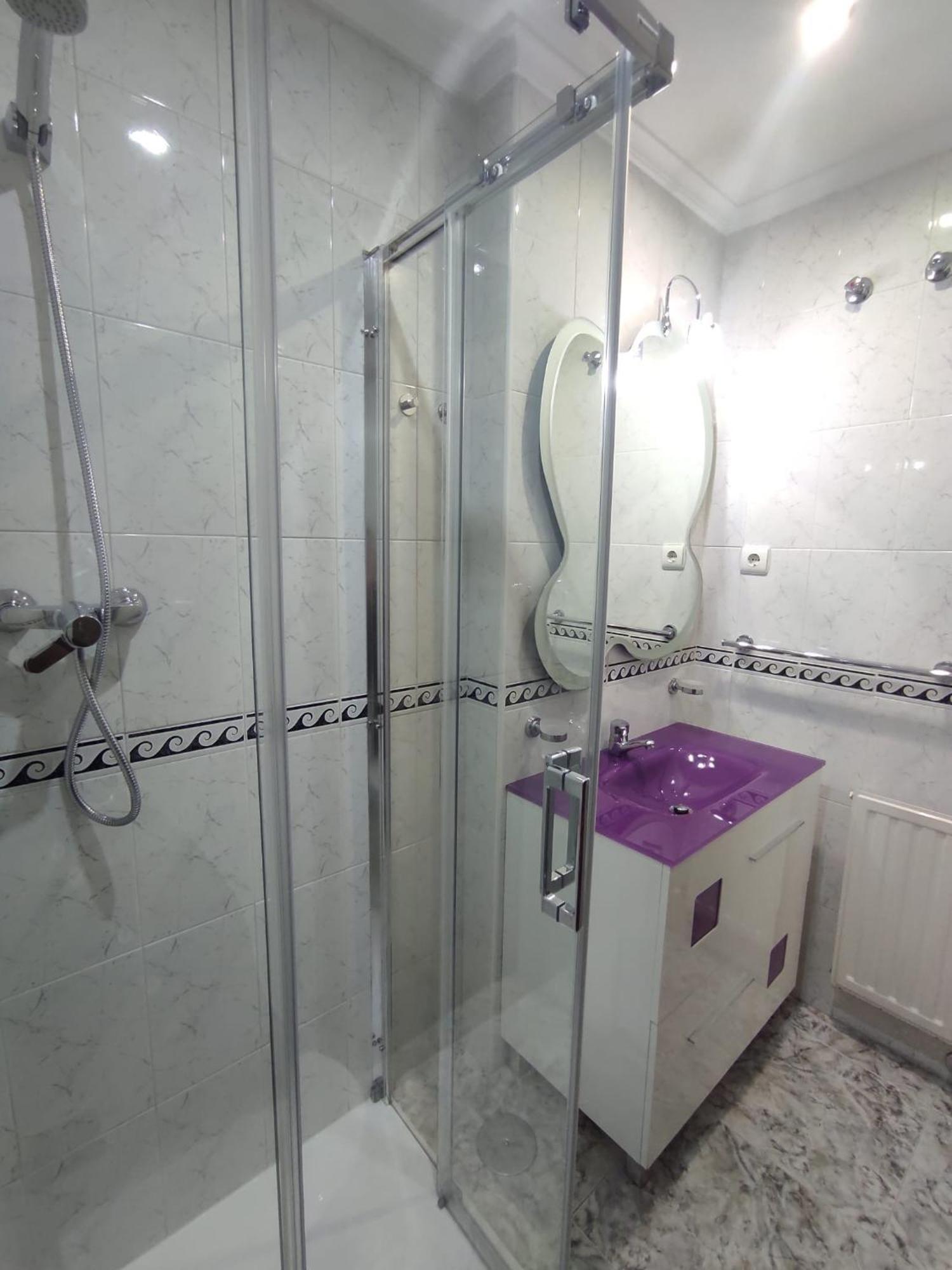 Avello Oviedo Con Parking Apartment Luaran gambar